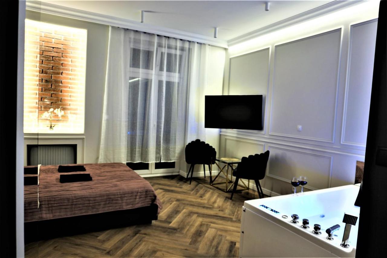 Luxury Jacuzzi Apartment Краков Экстерьер фото